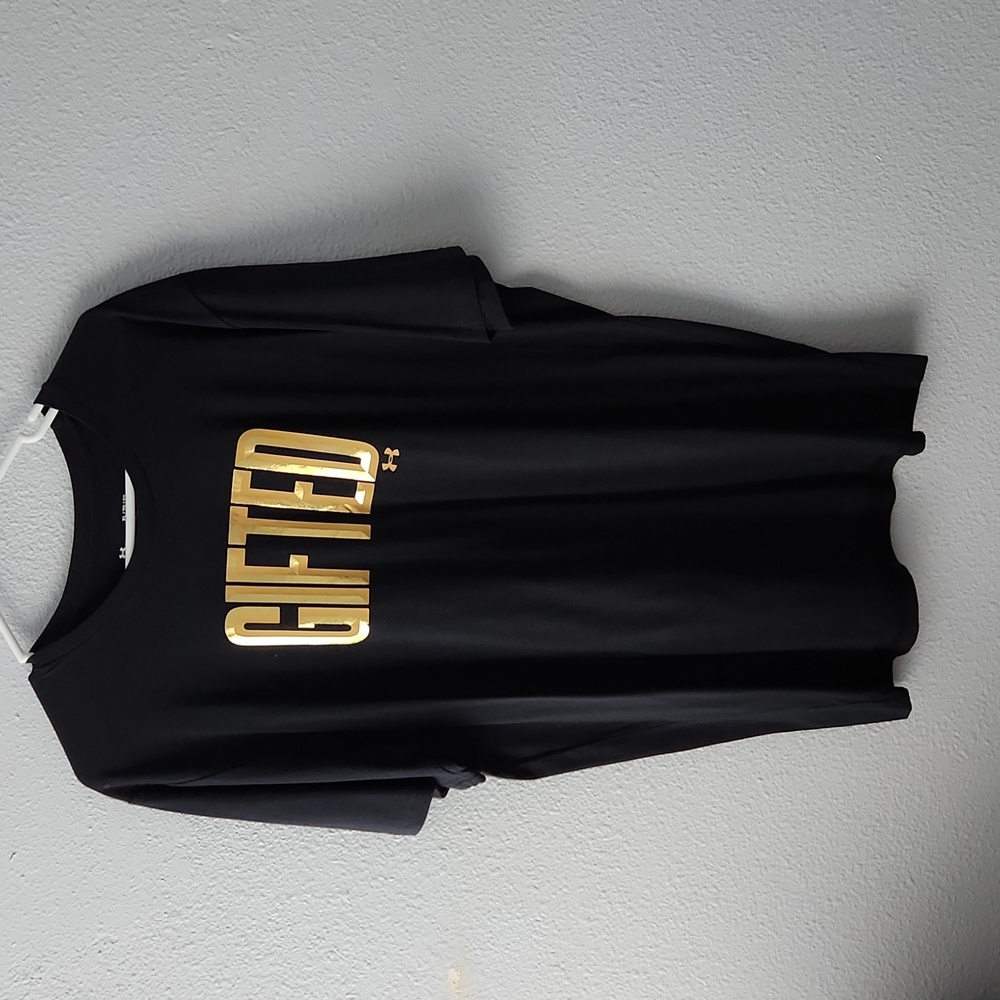 NWOT Under Armour T Shirt XL